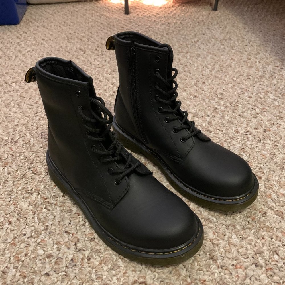 Dr. Martens 1460 Softy T Leather Boots Youth